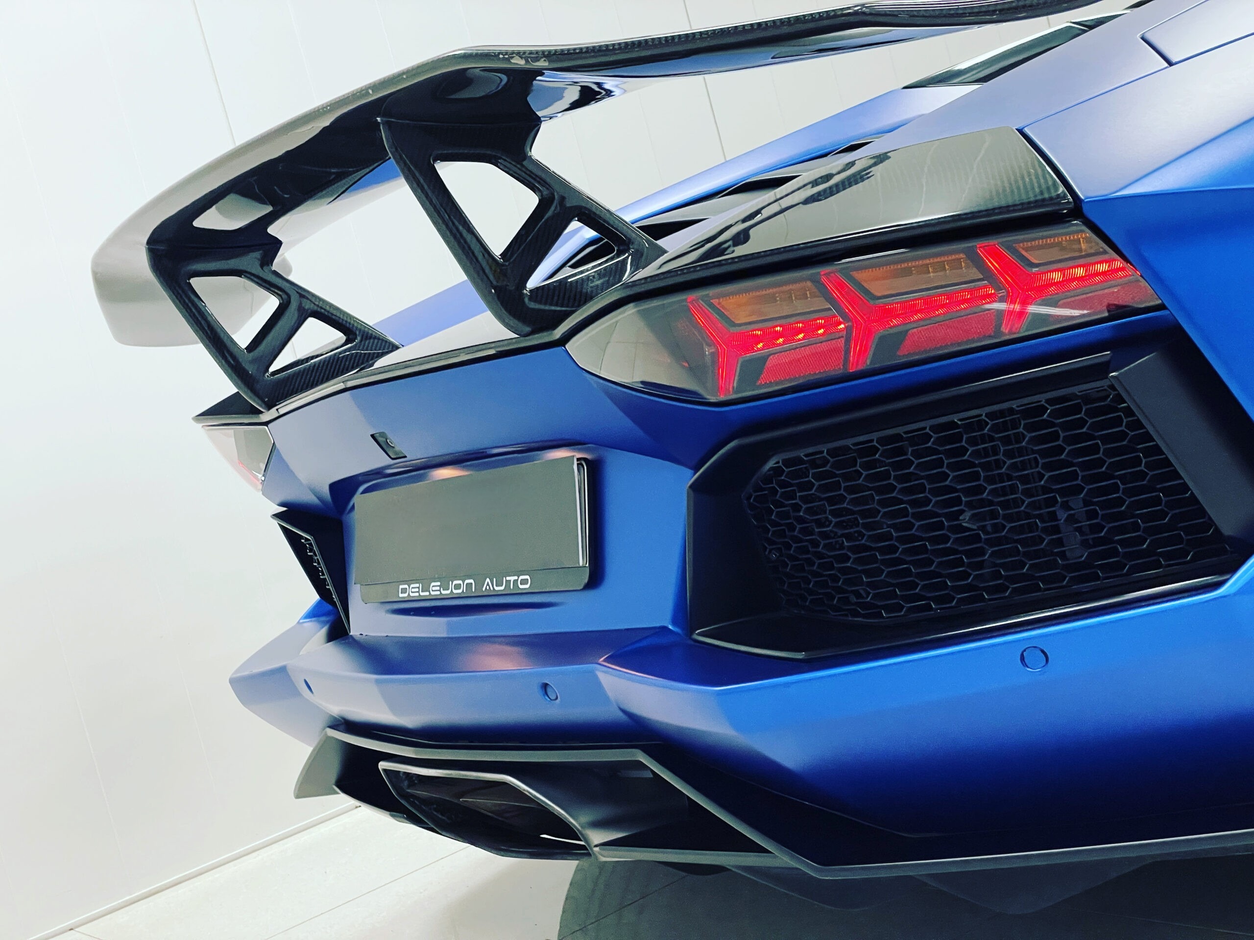 Lamborghini Aventador 6,5 V12 LP700-4 Roadster "Ad Personam" 700 ch — photo 15