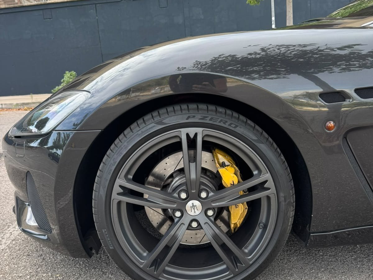 Maserati Granturismo 4,7 V8 MC Stradale 460 ch — photo 14