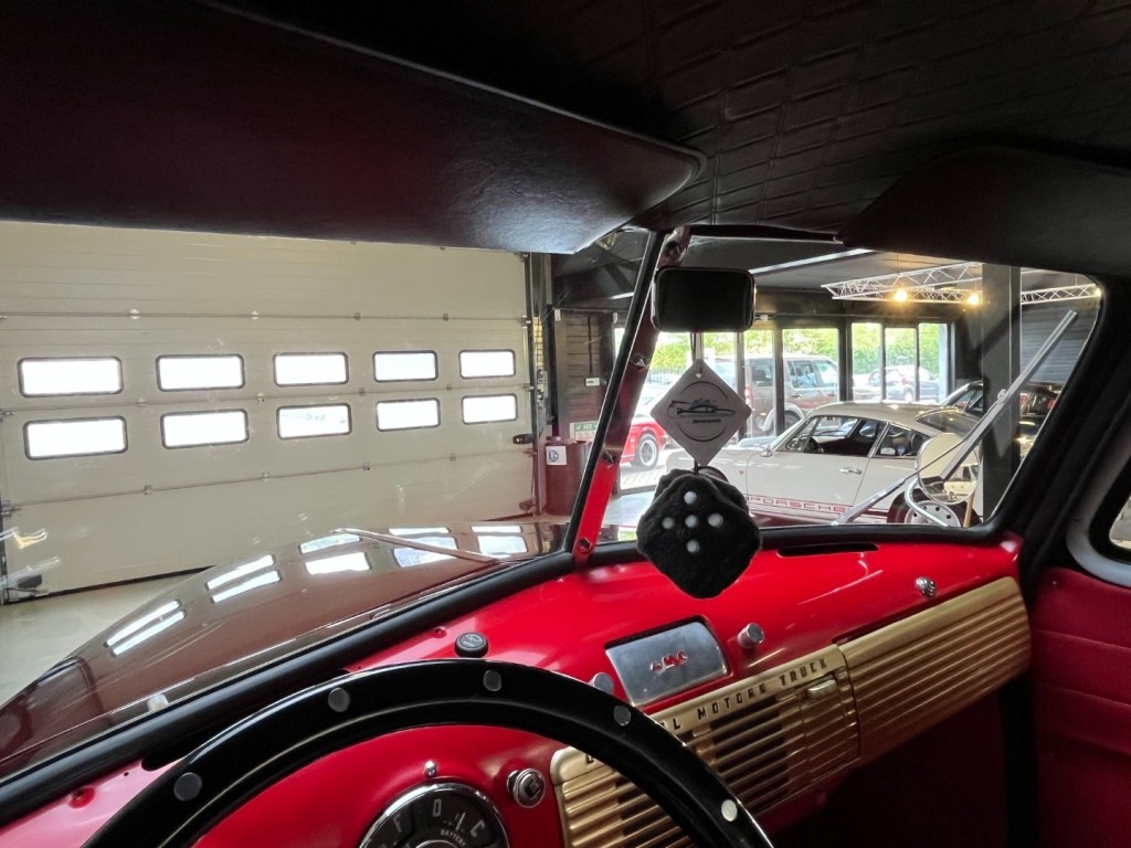 GMC 150 3,7l pick-up 3100 5 windows 100 ch — photo 14