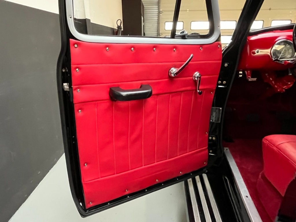 GMC 150 3,7l pick-up 3100 5 windows 100 ch — photo 49