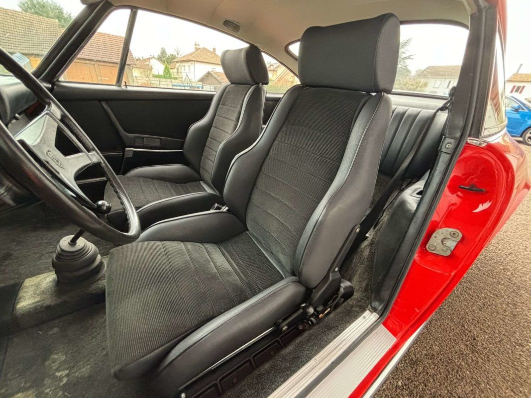 Porsche 911 2,4 L E 190 ch — photo 17