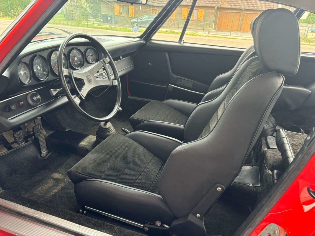 Porsche 911 2,4 L E 190 ch — photo 18