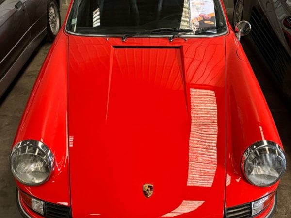 Porsche 911 2,4 L E 190 ch — photo 19