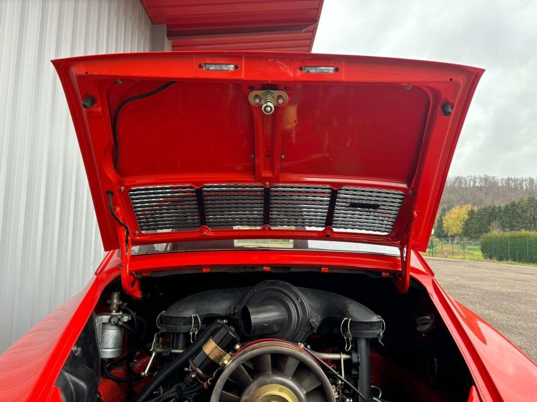 Porsche 911 2,4 L E 190 ch — photo 34