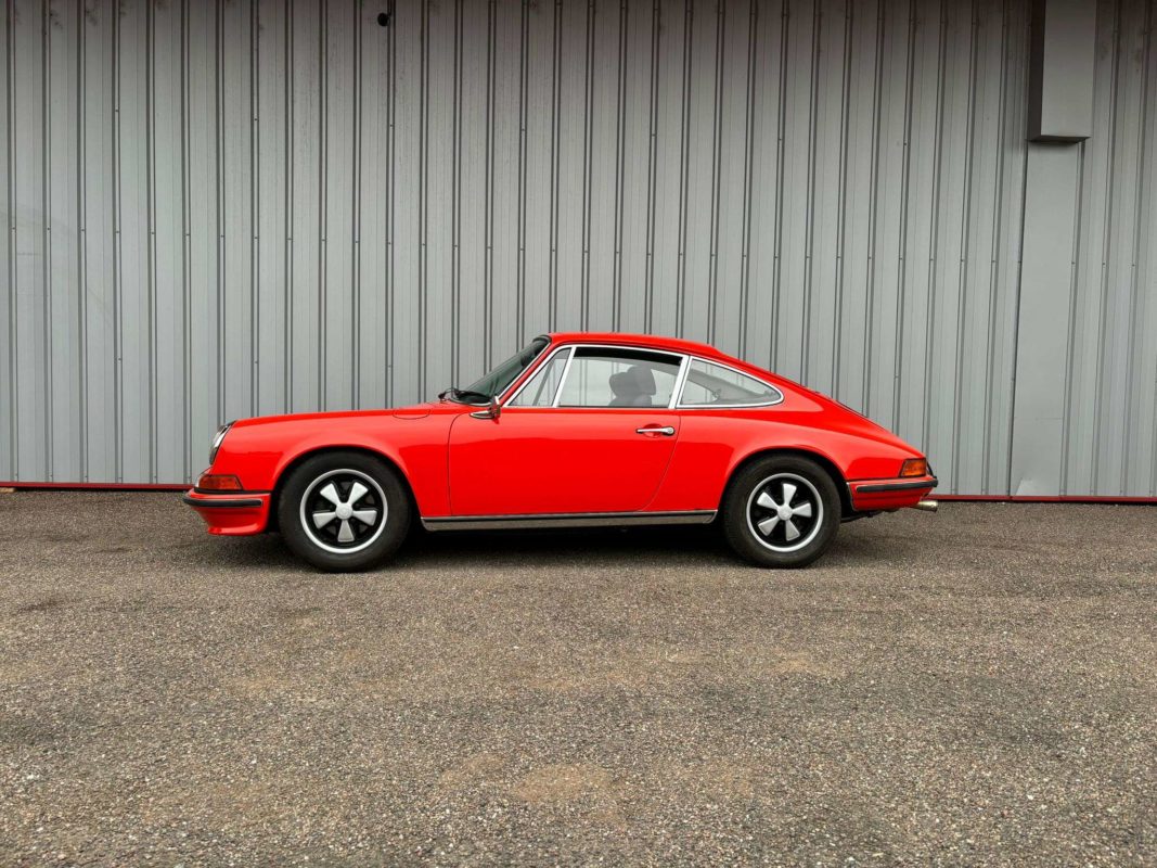 Porsche 911 2,4 L E 190 ch — photo 42