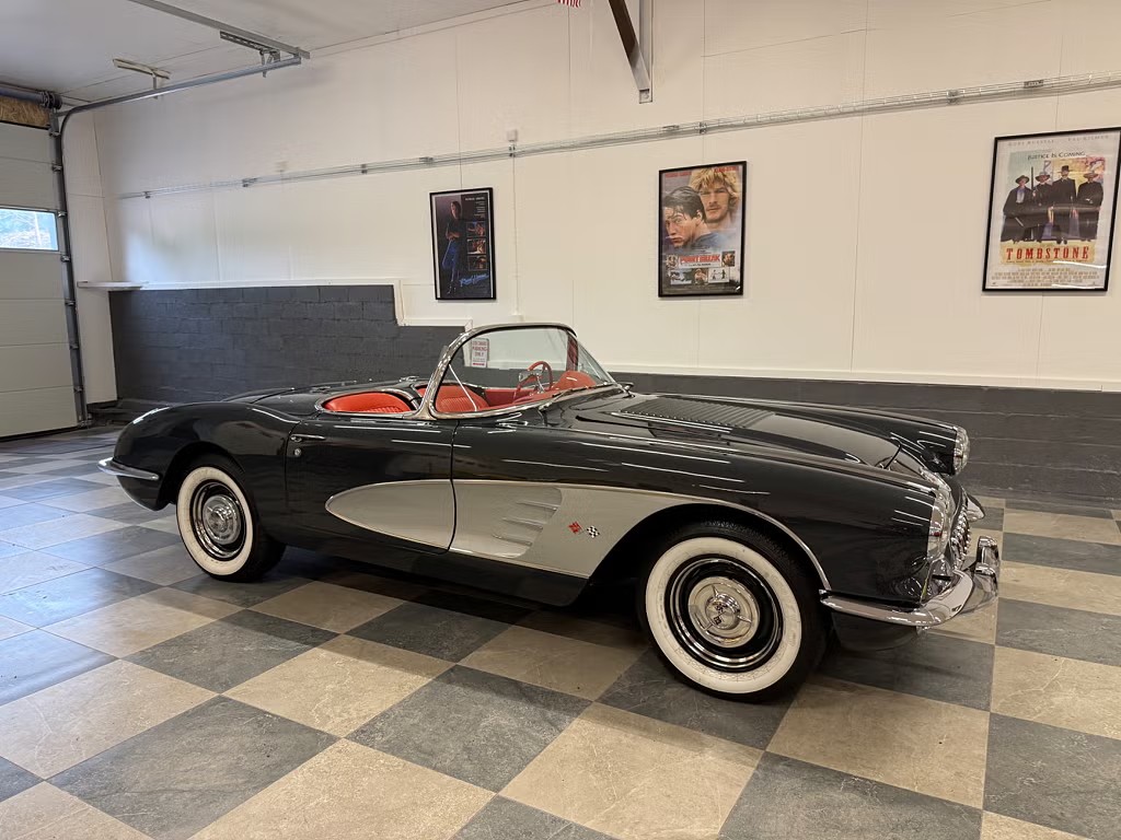 Chevrolet Corvette 4,6 V8 C1 283 245 ch — photo 3