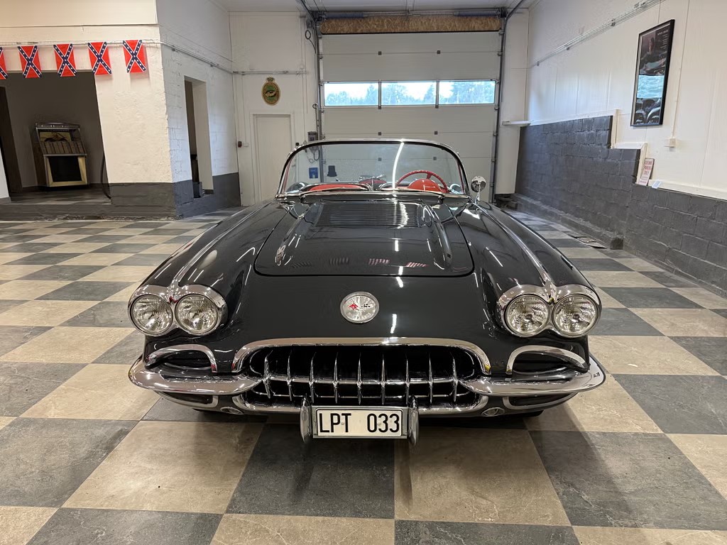 Chevrolet Corvette 4,6 V8 C1 283 245 ch — photo 5
