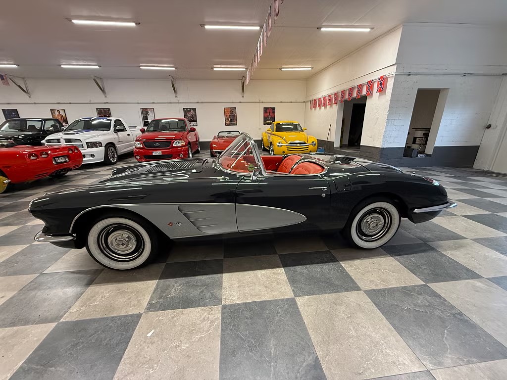 Chevrolet Corvette 4,6 V8 C1 283 245 ch — photo 8