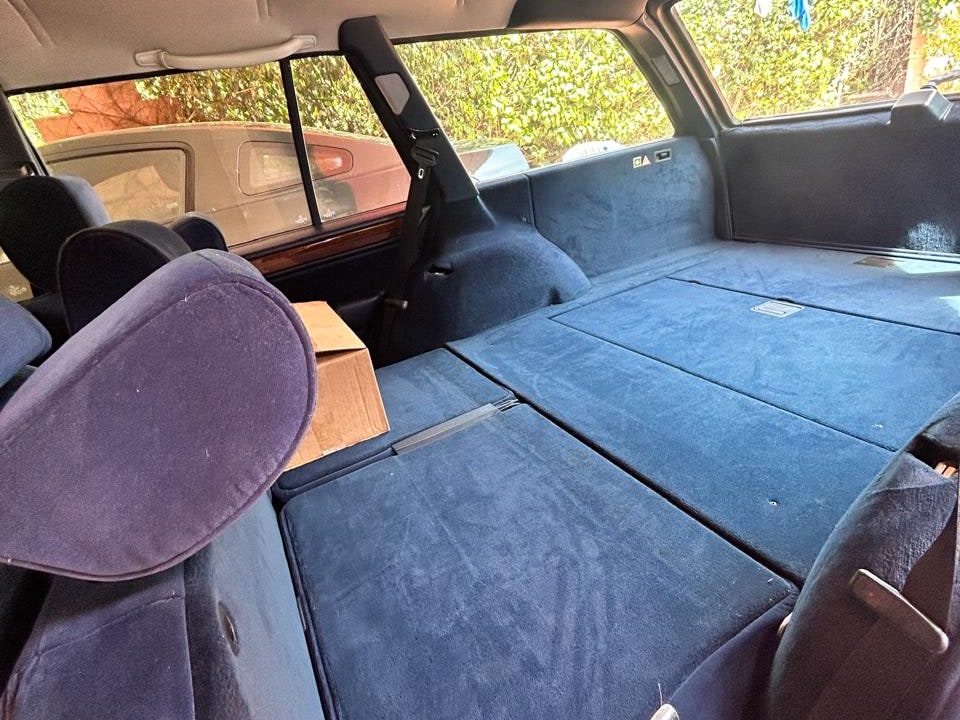Mercedes 300 3.0 TE 180 ch — photo 10