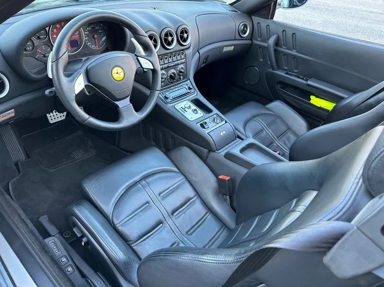 Ferrari 575 5,7 V12 Superamerica F1 540 ch — photo 11