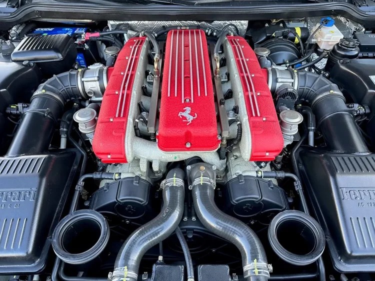 Ferrari 575 5,7 V12 Superamerica F1 540 ch — photo 14