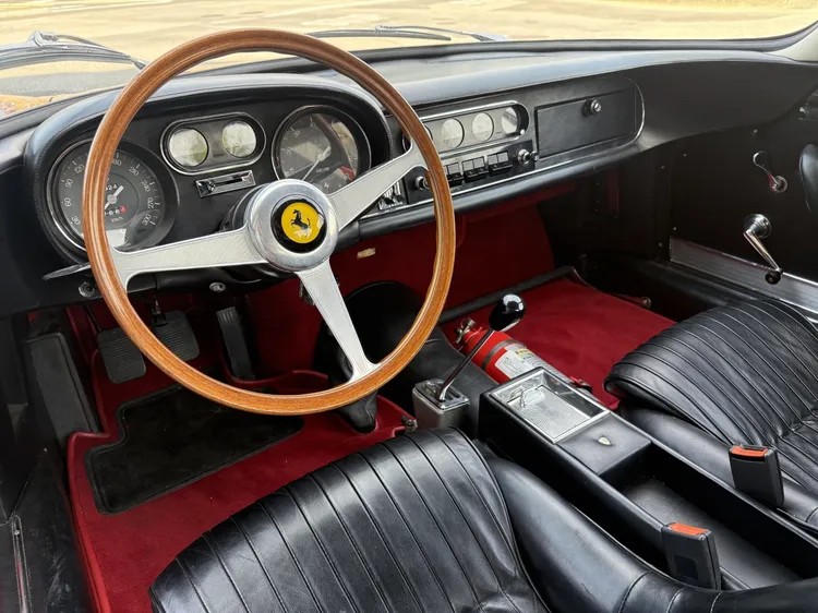 Ferrari 275 3,3 V12 GTB/4 300 ch — photo 9