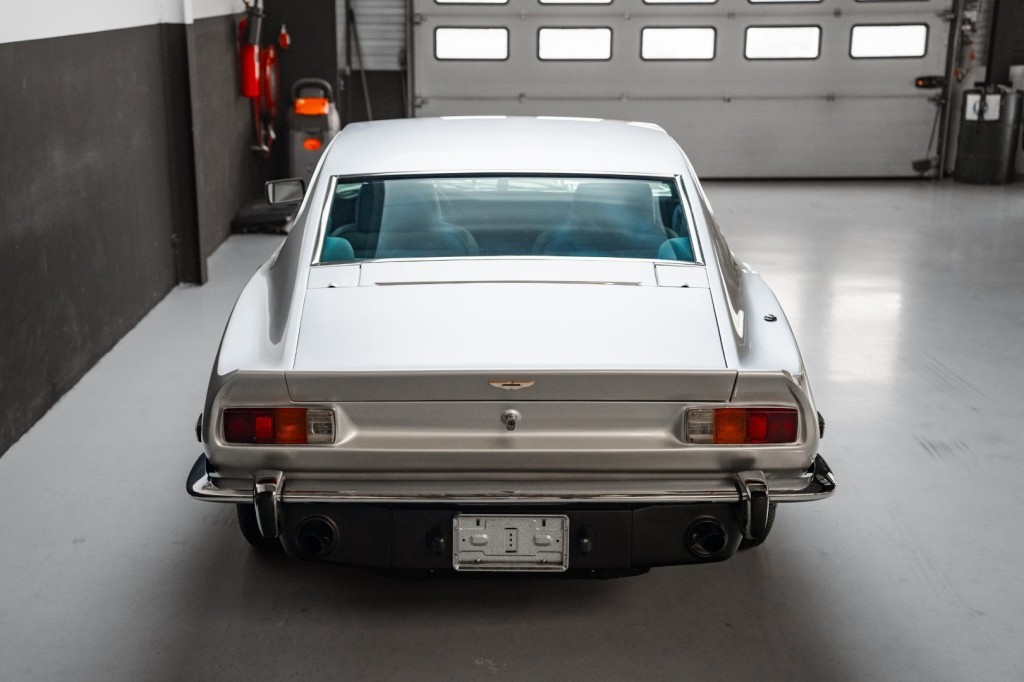 Aston Martin V8 5,3 V8 mk3 / Matching Numbers / RHD 315 ch — photo 4
