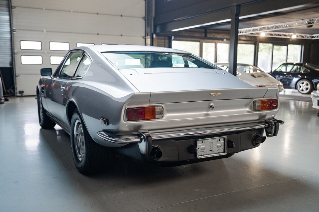 Aston Martin V8 5,3 V8 mk3 / Matching Numbers / RHD 315 ch — photo 14