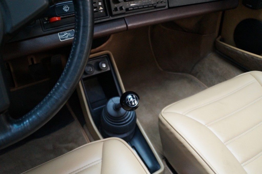Porsche 911 3.0 SC Targa 204 ch — photo 12
