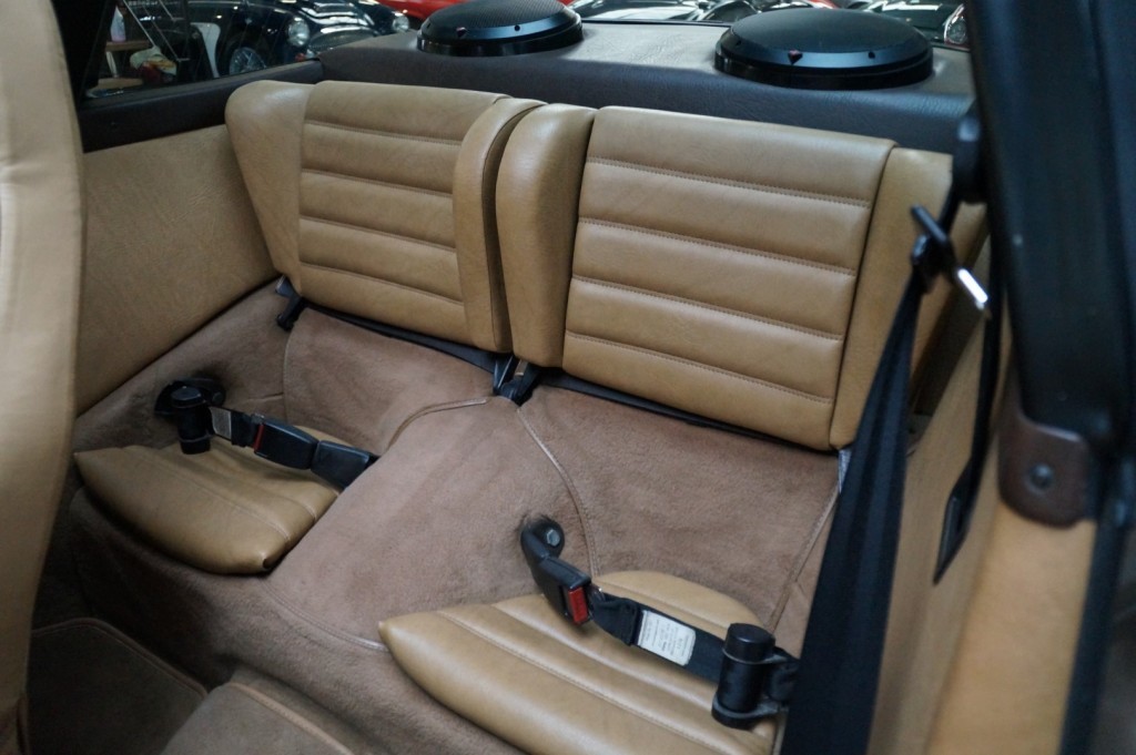 Porsche 911 3.0 SC Targa 204 ch — photo 13