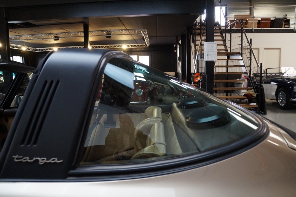 Porsche 911 3.0 SC Targa 204 ch — photo 18