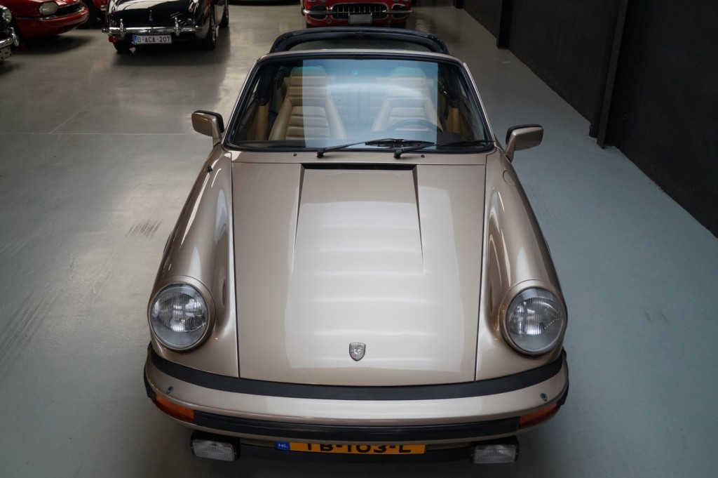 Porsche 911 3.0 SC Targa 204 ch — photo 27