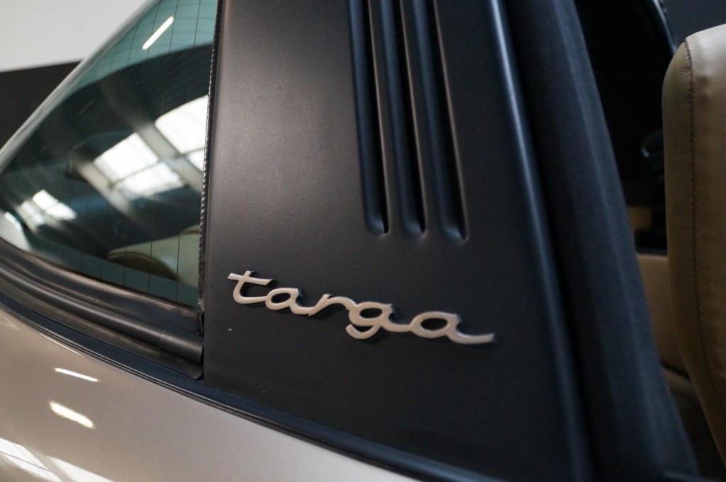 Porsche 911 3.0 SC Targa 204 ch — photo 32