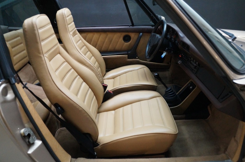 Porsche 911 3.0 SC Targa 204 ch — photo 56