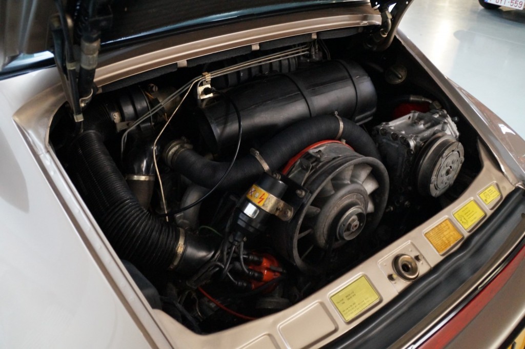 Porsche 911 3.0 SC Targa 204 ch — photo 59