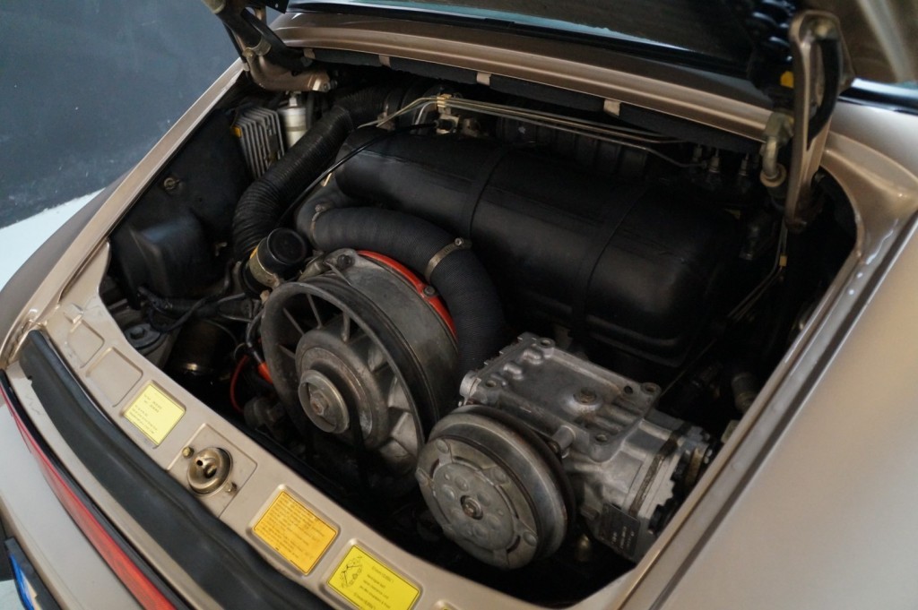 Porsche 911 3.0 SC Targa 204 ch — photo 60