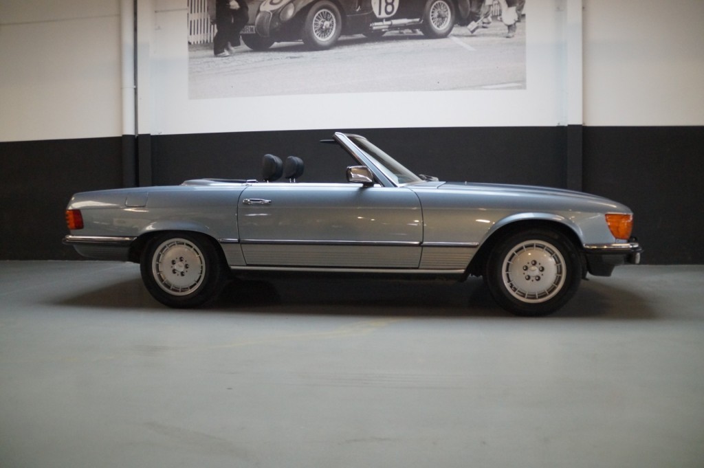 Mercedes-Benz 500 5,0 V8 SL R107 245 ch — photo 4