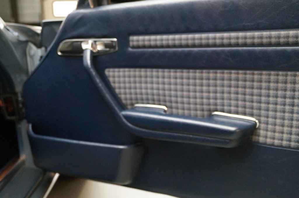Mercedes-Benz 500 5,0 V8 SL R107 245 ch — photo 15