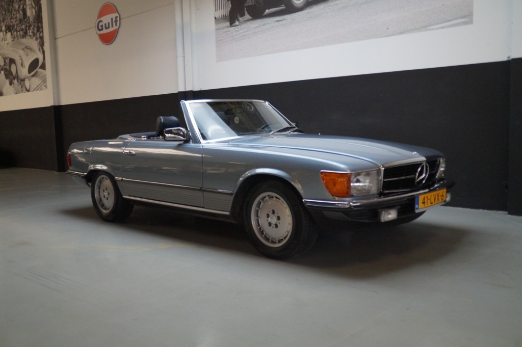 Mercedes-Benz 500 5,0 V8 SL R107 245 ch — photo 17