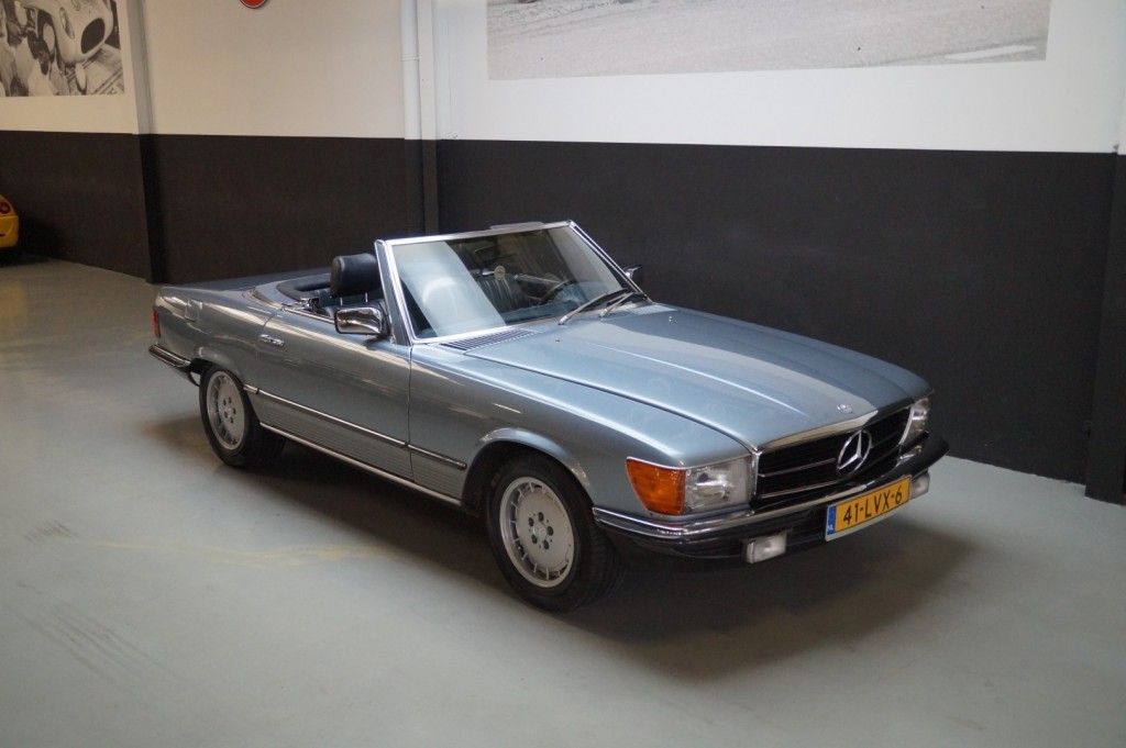 Mercedes-Benz 500 5,0 V8 SL R107 245 ch — photo 19